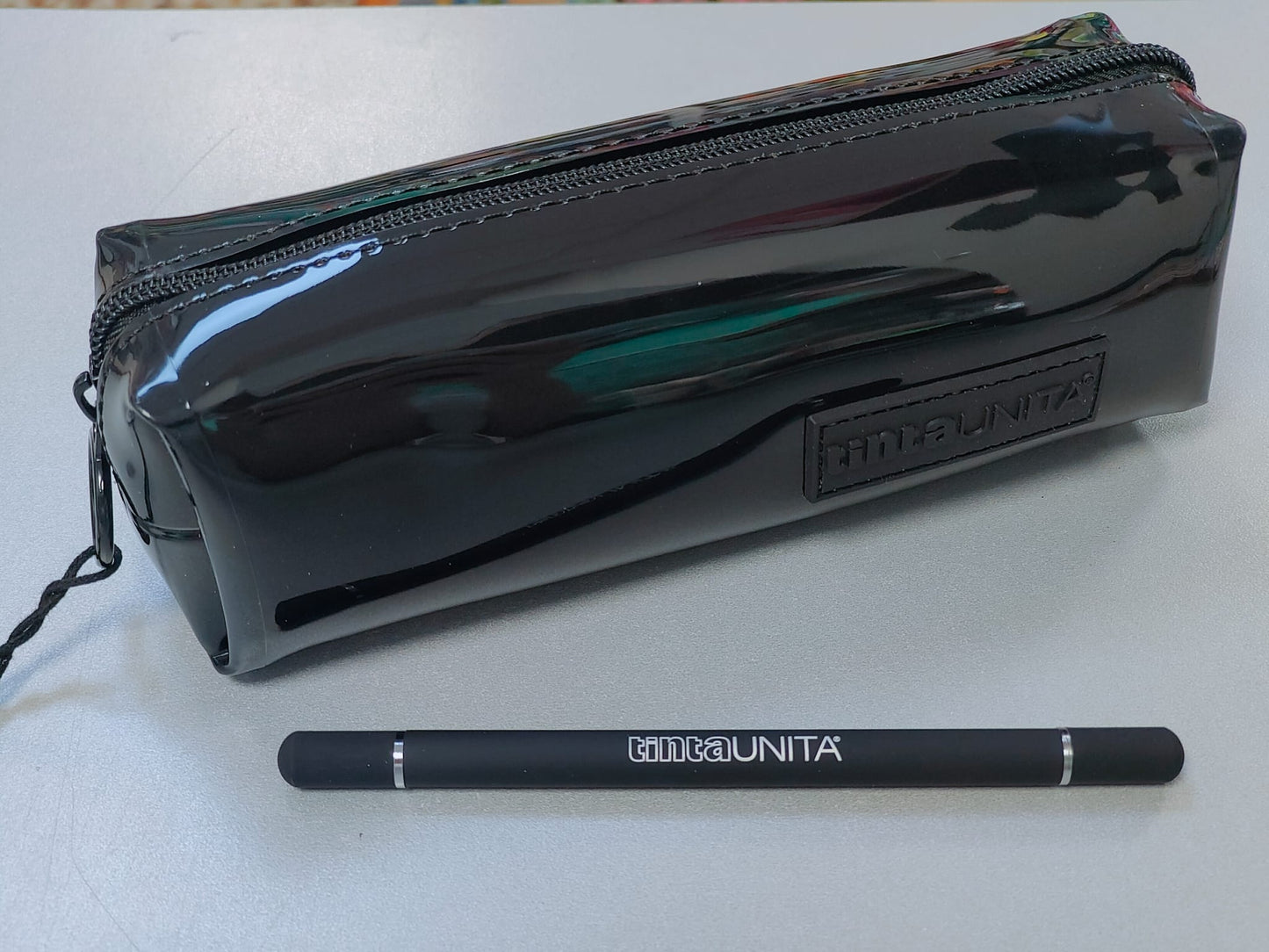 Astuccio Bauletto in PVC con 'TU TIPS' - tintaUNITA