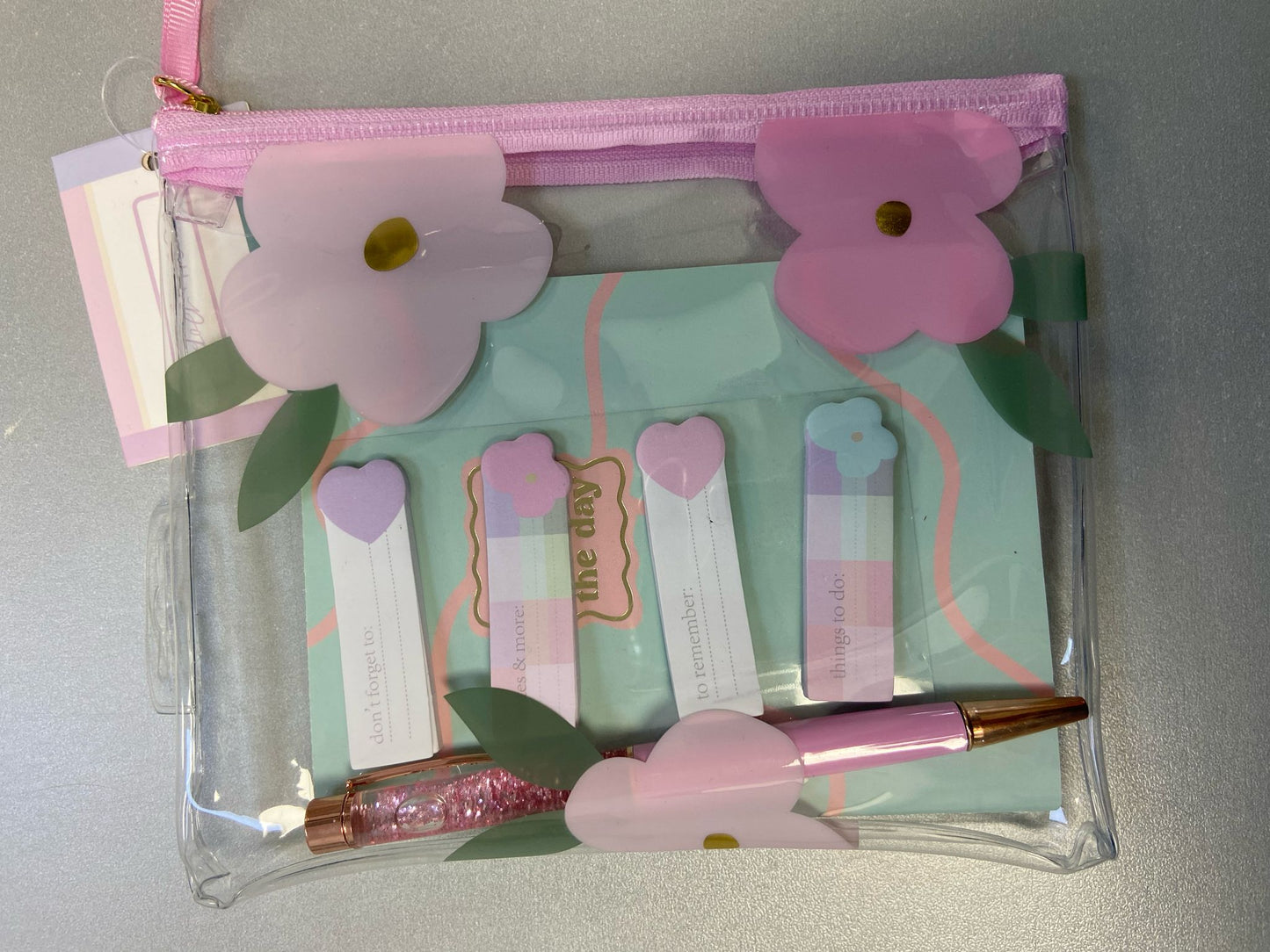 Set Cancelleria - Astuccio con taccuino, Penne, Post it